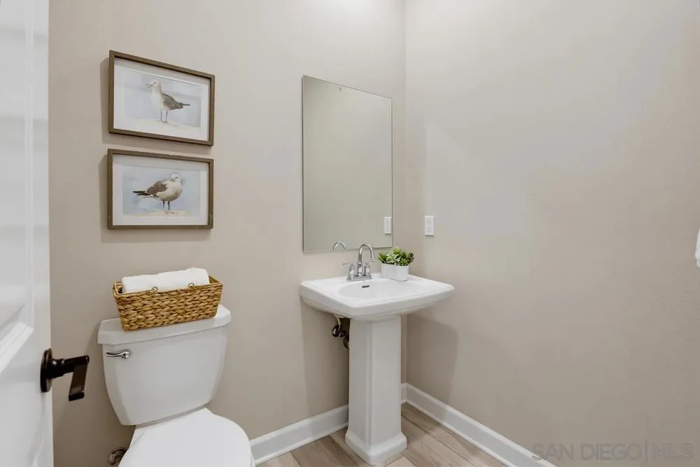 11011 Logan Way San Diego, CA 92129