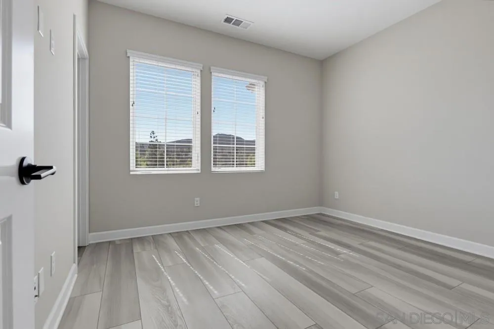 11011 Logan Way San Diego, CA 92129