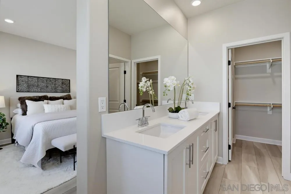 11011 Logan Way San Diego, CA 92129