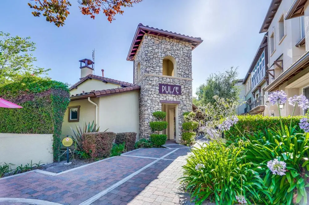 576 San Posadas Terrace Sunnyvale, CA 94085