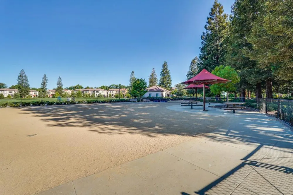 576 San Posadas Terrace Sunnyvale, CA 94085