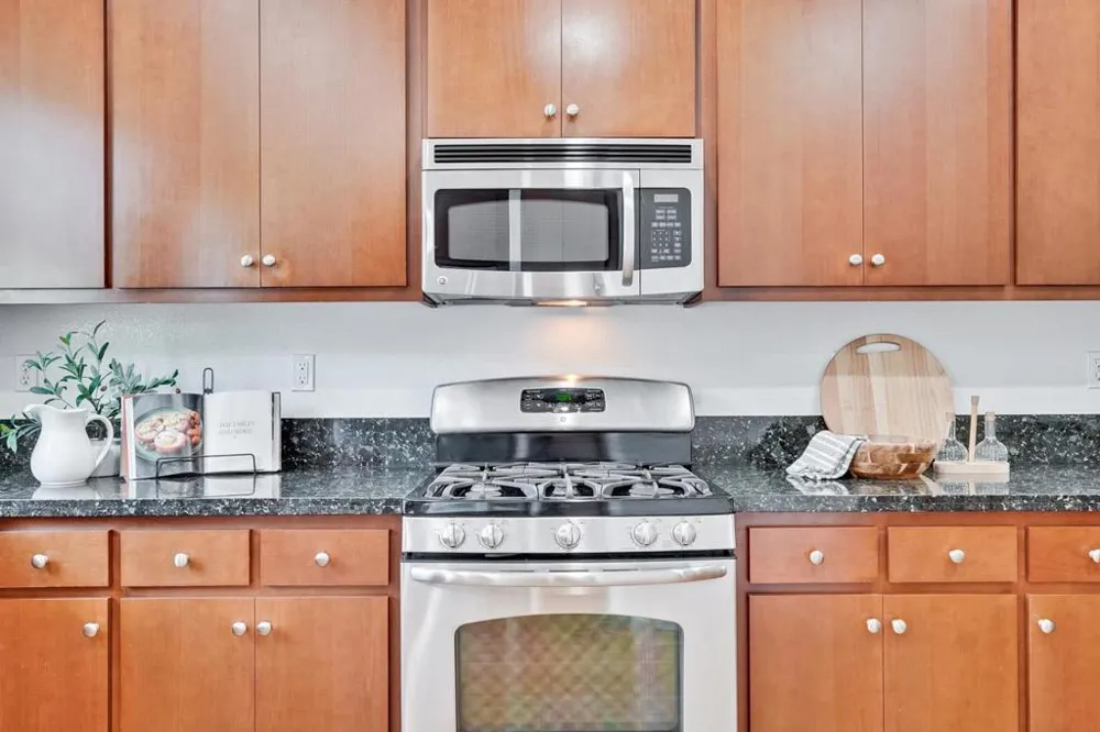 576 San Posadas Terrace Sunnyvale, CA 94085
