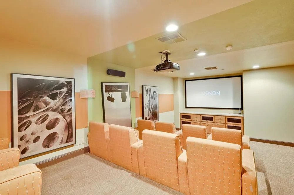 576 San Posadas Terrace Sunnyvale, CA 94085