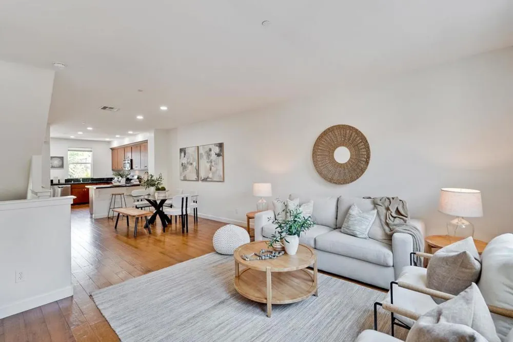 576 San Posadas Terrace Sunnyvale, CA 94085