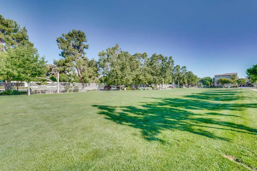 576 San Posadas Terrace Sunnyvale, CA 94085
