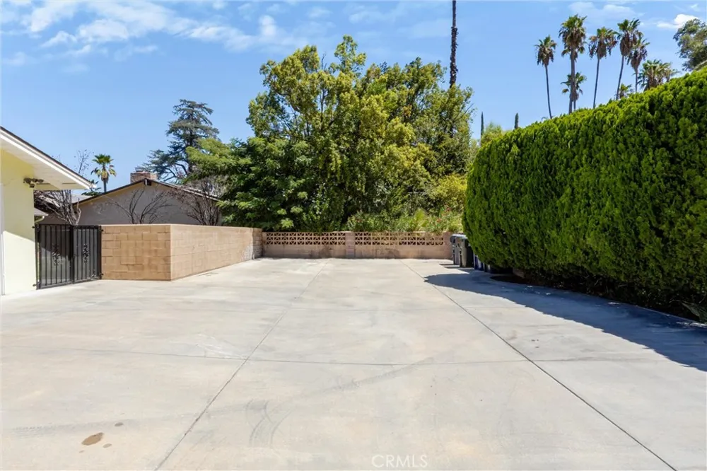 1151 W Crescent Redlands, CA 92373