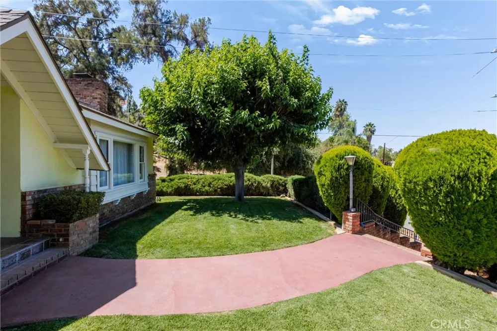 1151 W Crescent Redlands, CA 92373