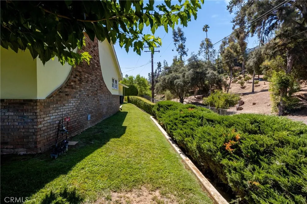 1151 W Crescent Redlands, CA 92373