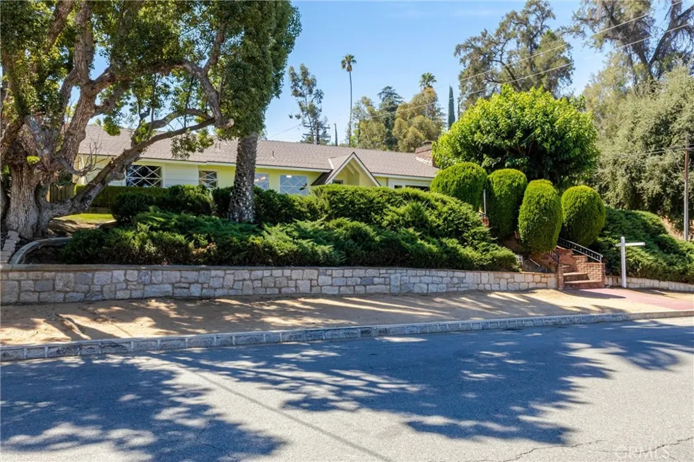 1151 W Crescent Redlands, CA 92373