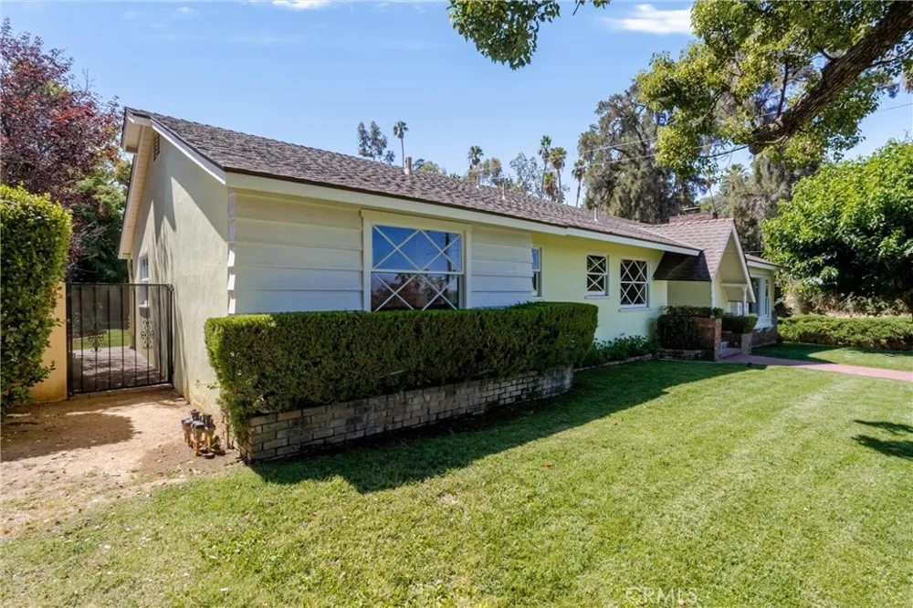 1151 W Crescent Redlands, CA 92373