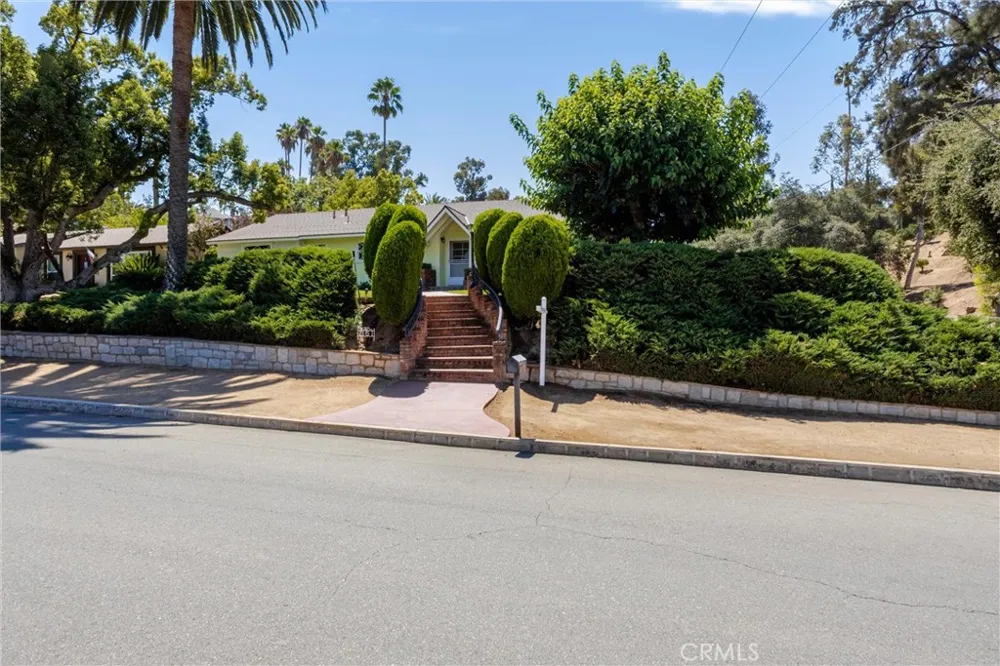 1151 W Crescent Redlands, CA 92373