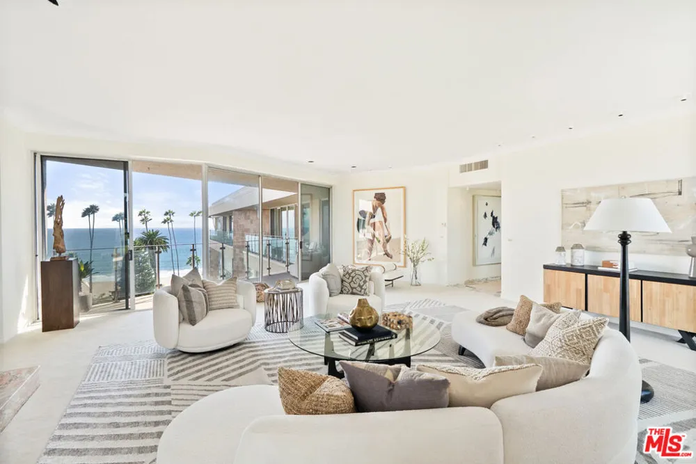 515 Ocean Avenue #NPH B Santa Monica, CA 90402