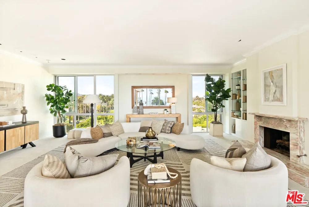 515 Ocean Avenue #NPH B Santa Monica, CA 90402