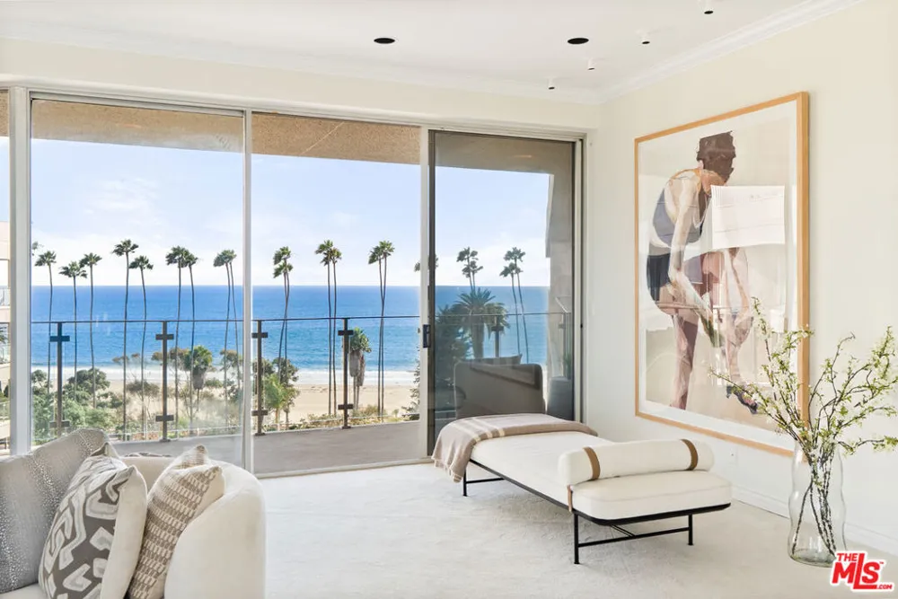 515 Ocean Avenue #NPH B Santa Monica, CA 90402