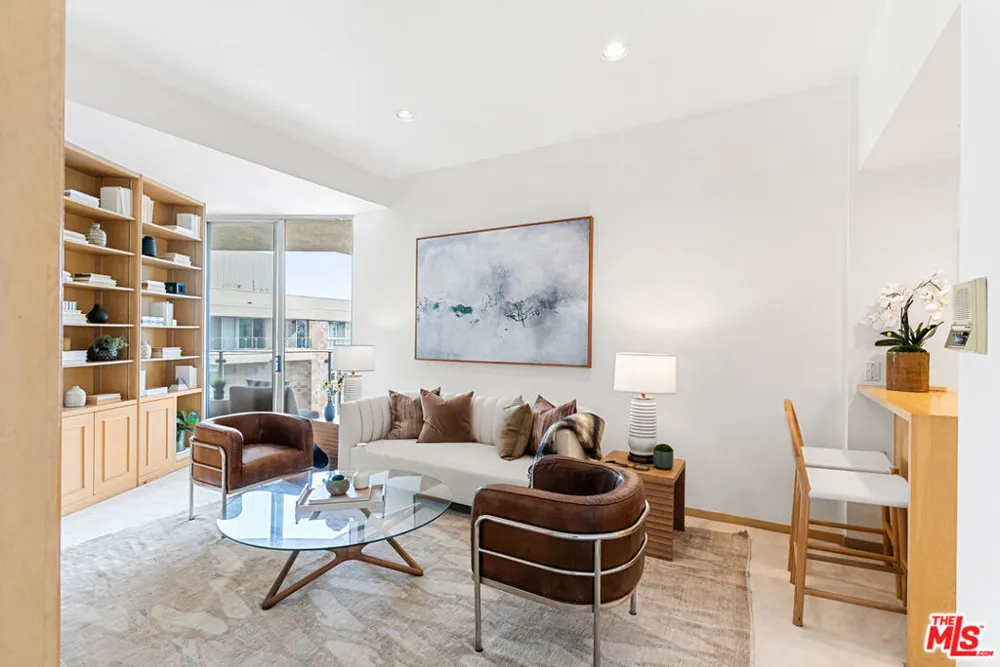 515 Ocean Avenue #NPH B Santa Monica, CA 90402