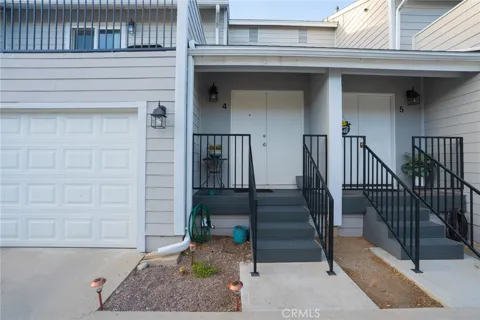 2104 Raymond #4