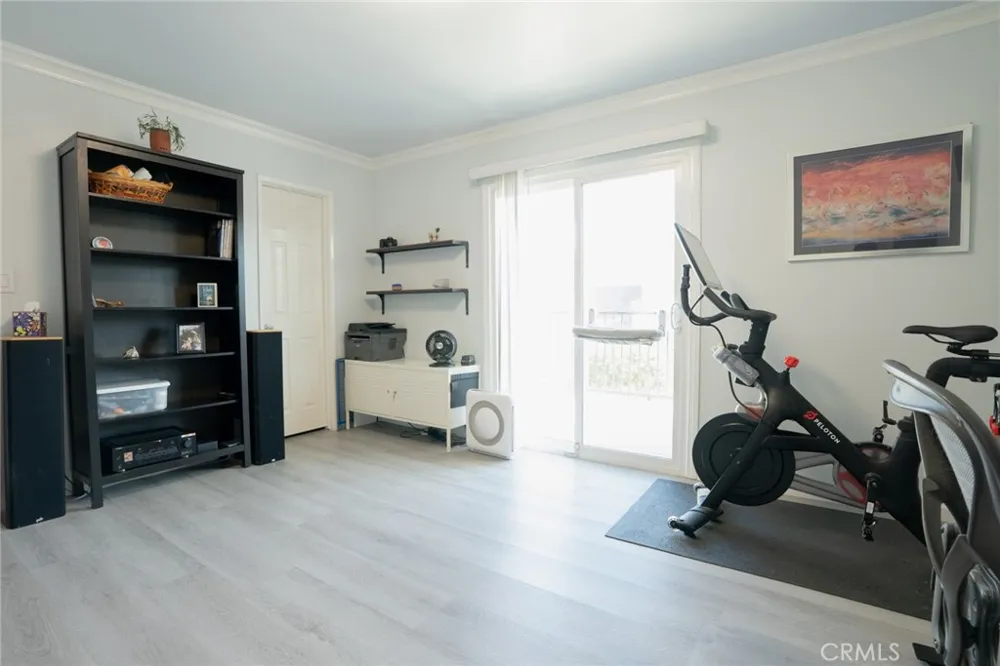 2104 Raymond #4 Altadena, CA 91001