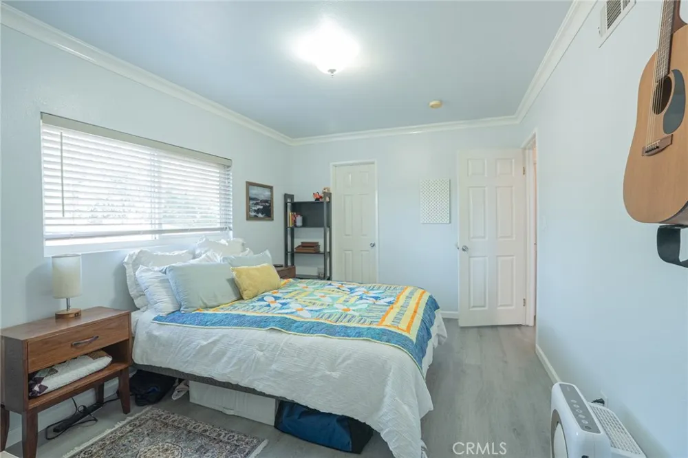 2104 Raymond #4 Altadena, CA 91001