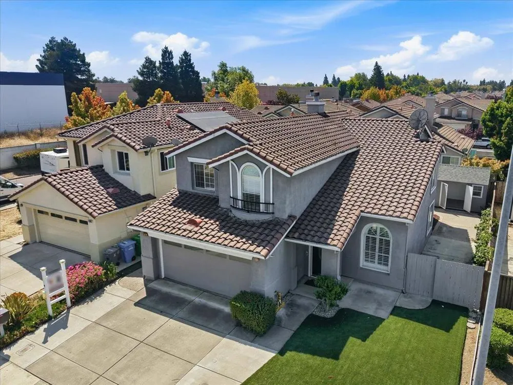 32755 Folklore Loop Union City, CA 94587