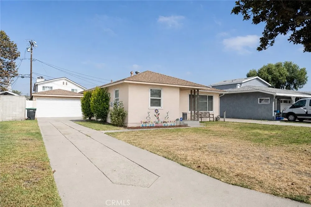 14711 Betty Jean Bellflower, CA 90706