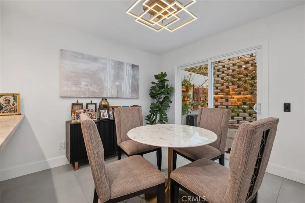 24 La Costa ct. Laguna Beach, CA 92651