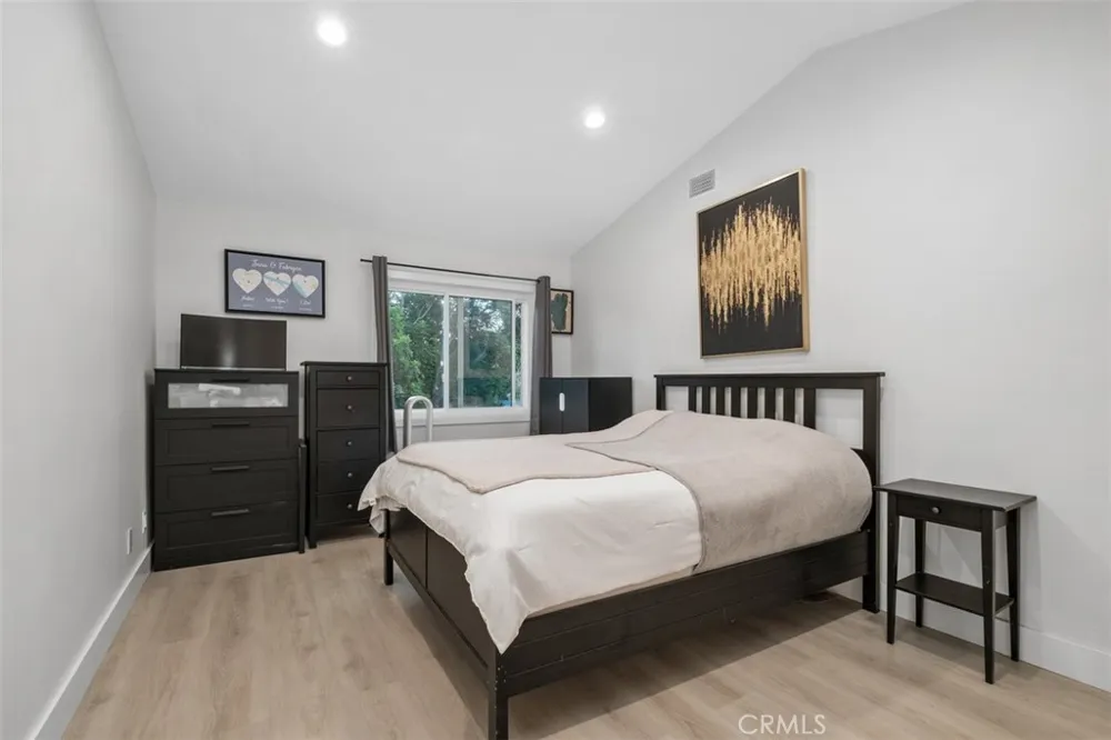 24 La Costa ct. Laguna Beach, CA 92651