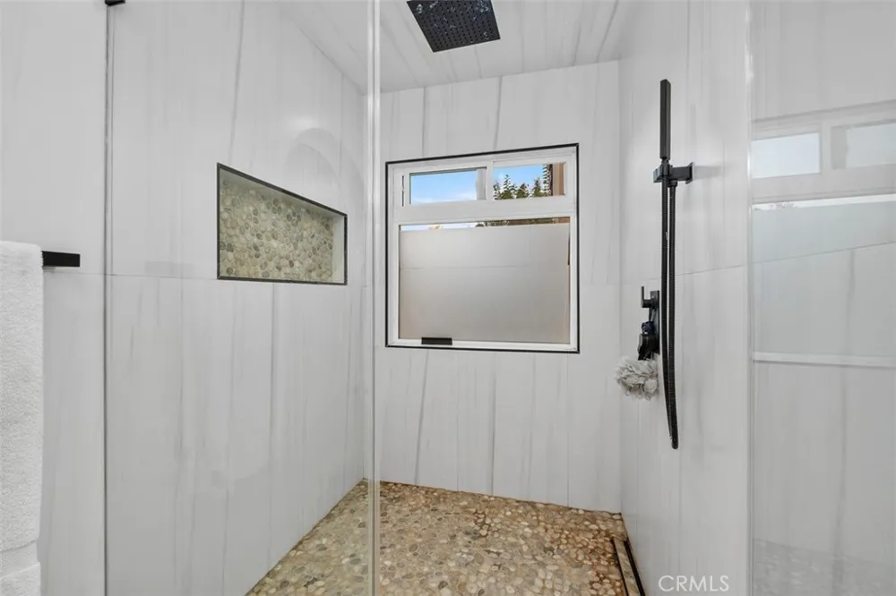 24 La Costa ct. Laguna Beach, CA 92651