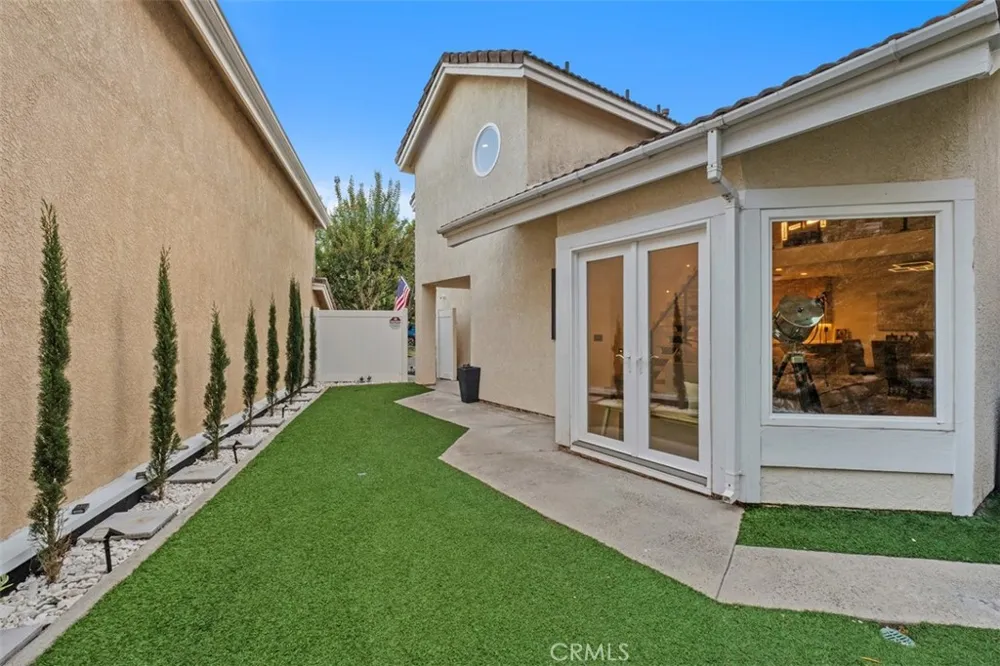24 La Costa ct. Laguna Beach, CA 92651