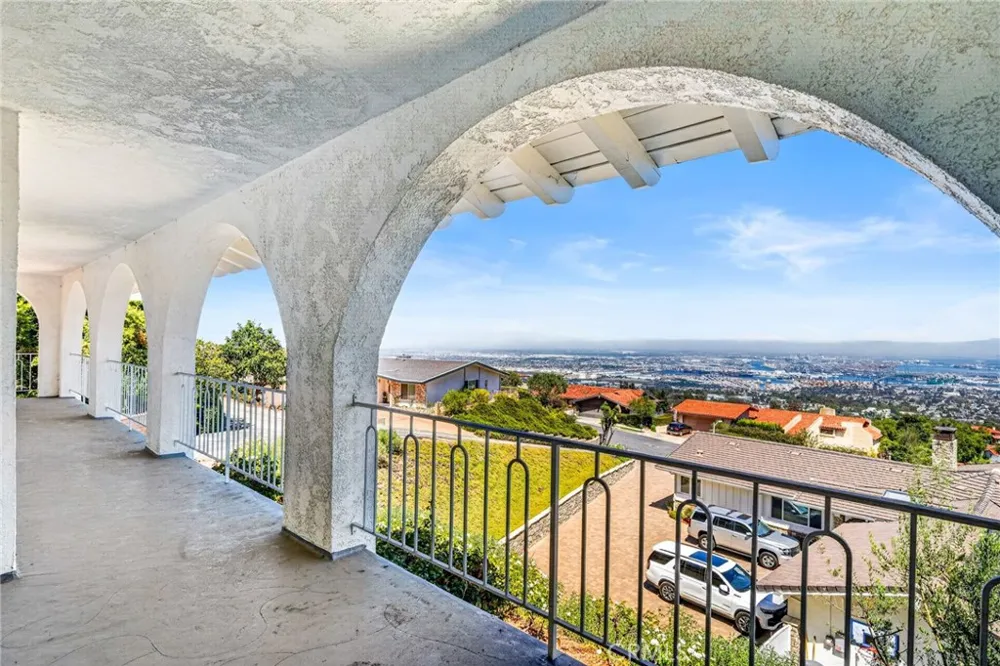 29815 Knoll View Drive Rancho Palos Verdes, CA 90275