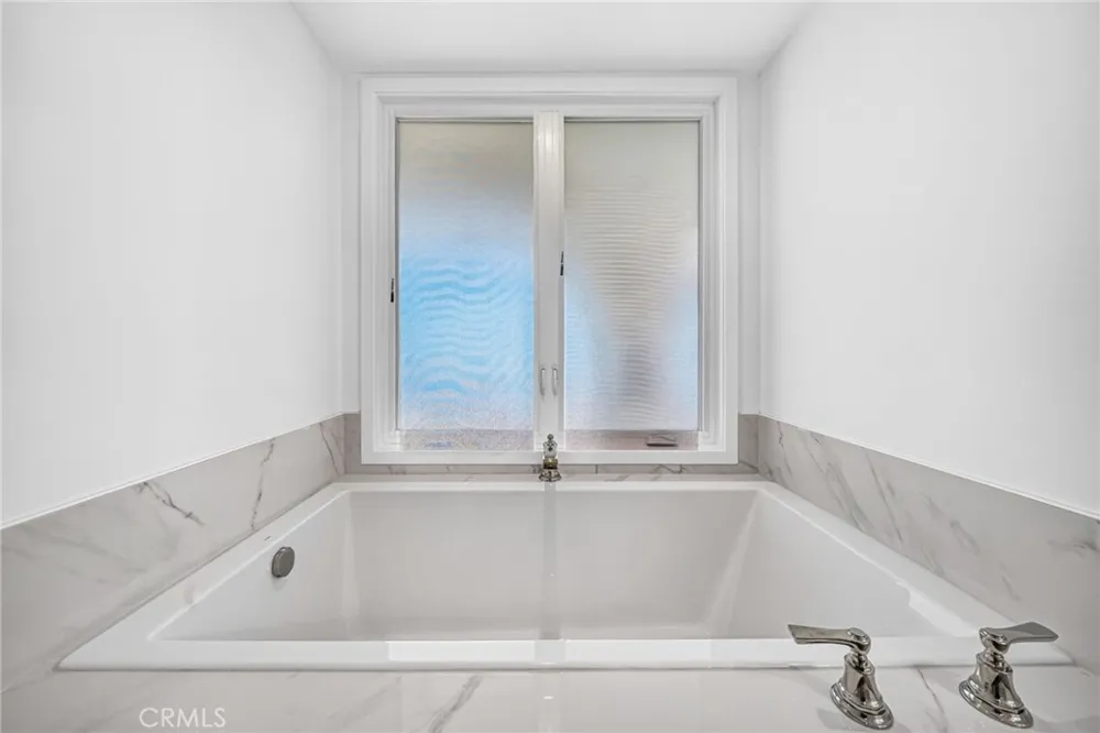 29815 Knoll View Drive Rancho Palos Verdes, CA 90275