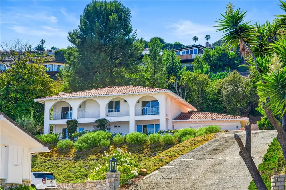 29815 Knoll View Drive Rancho Palos Verdes, CA 90275