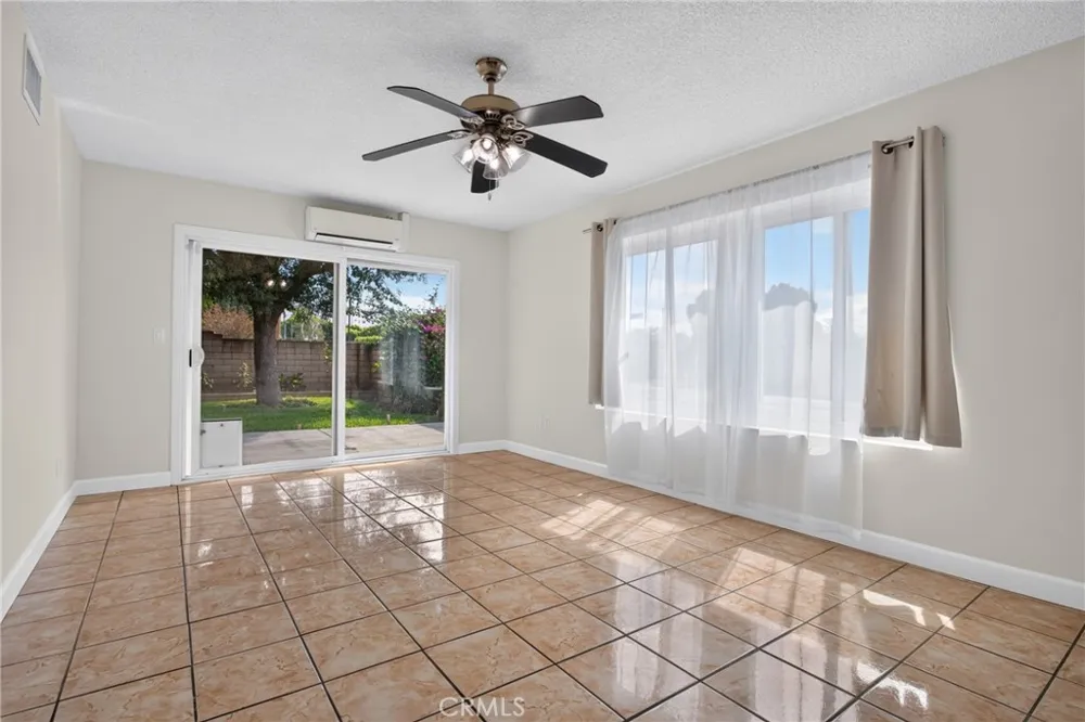 12446 Herrick Sylmar, CA 91342