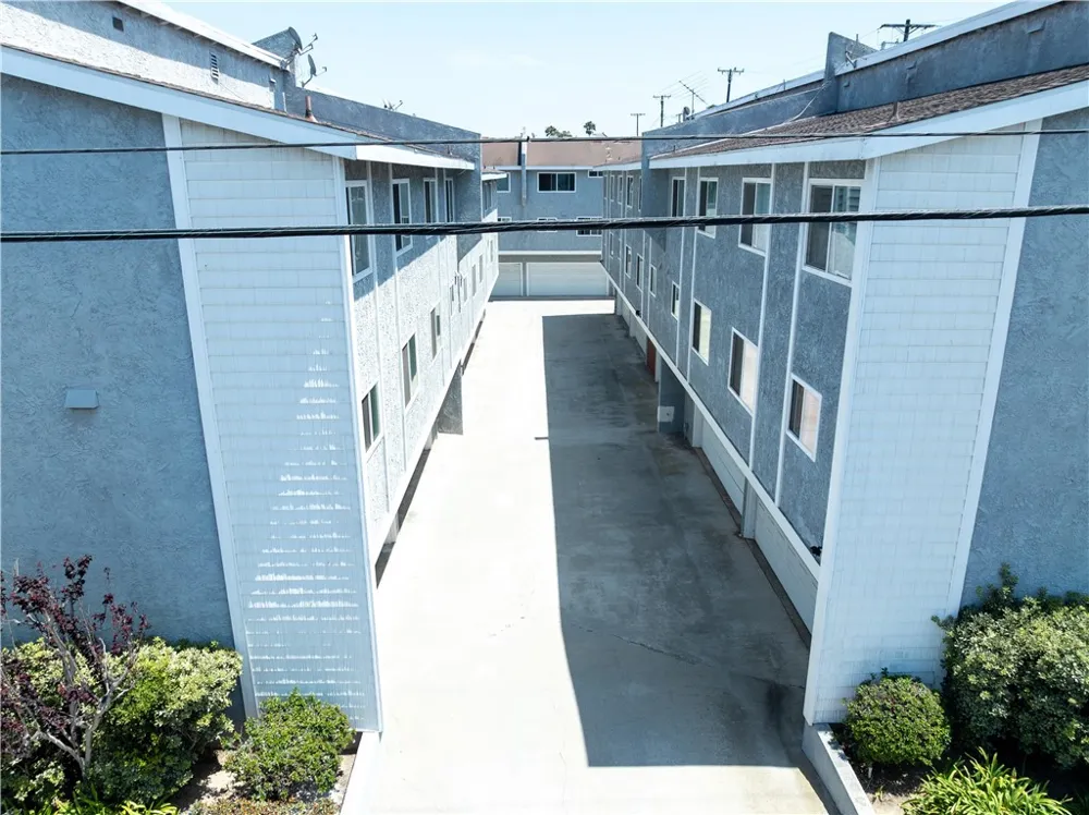 1809 Armour Lane #3 Redondo Beach, CA 90278