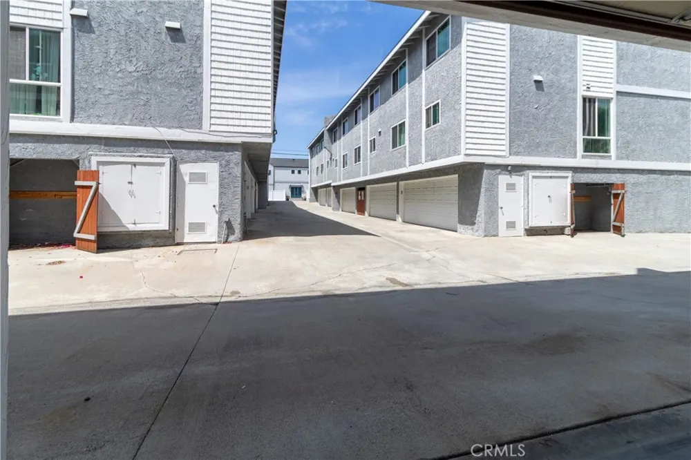 1809 Armour Lane #3 Redondo Beach, CA 90278
