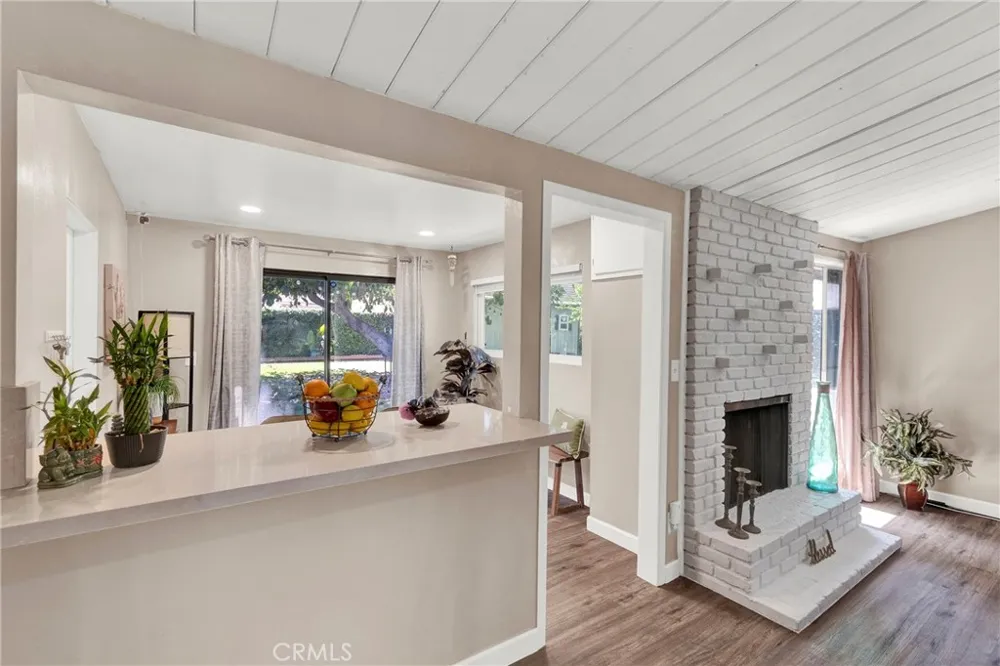 7252 Lynalan Whittier, CA 90606