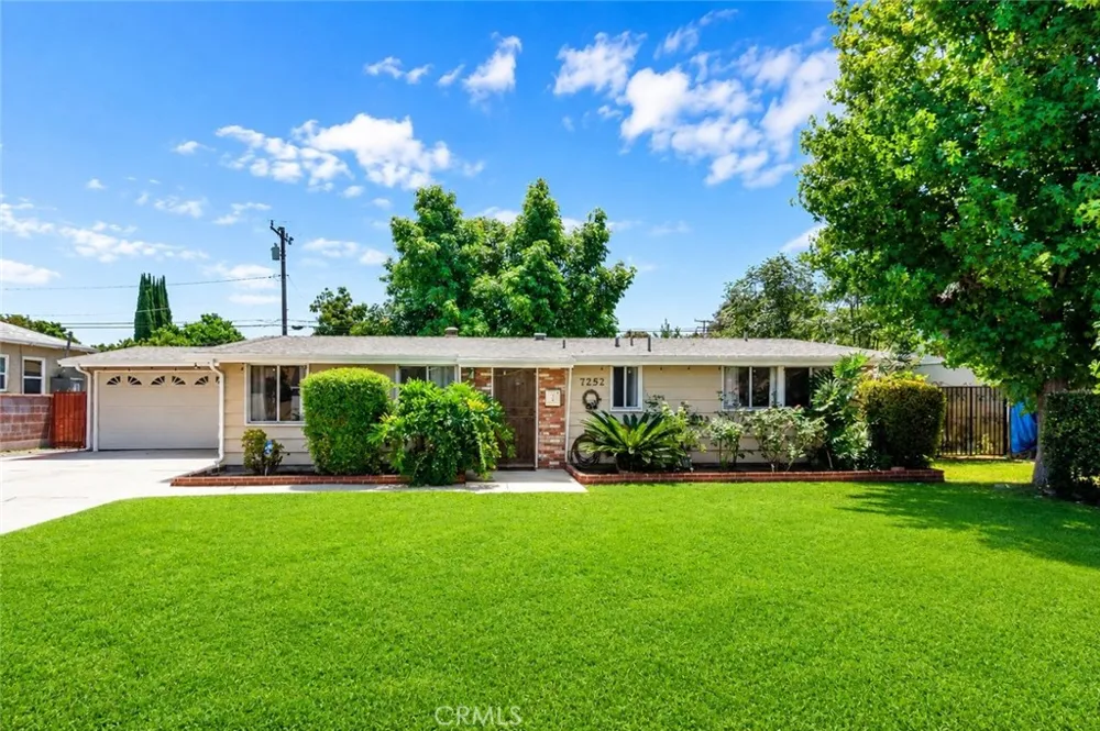 7252 Lynalan Whittier, CA 90606