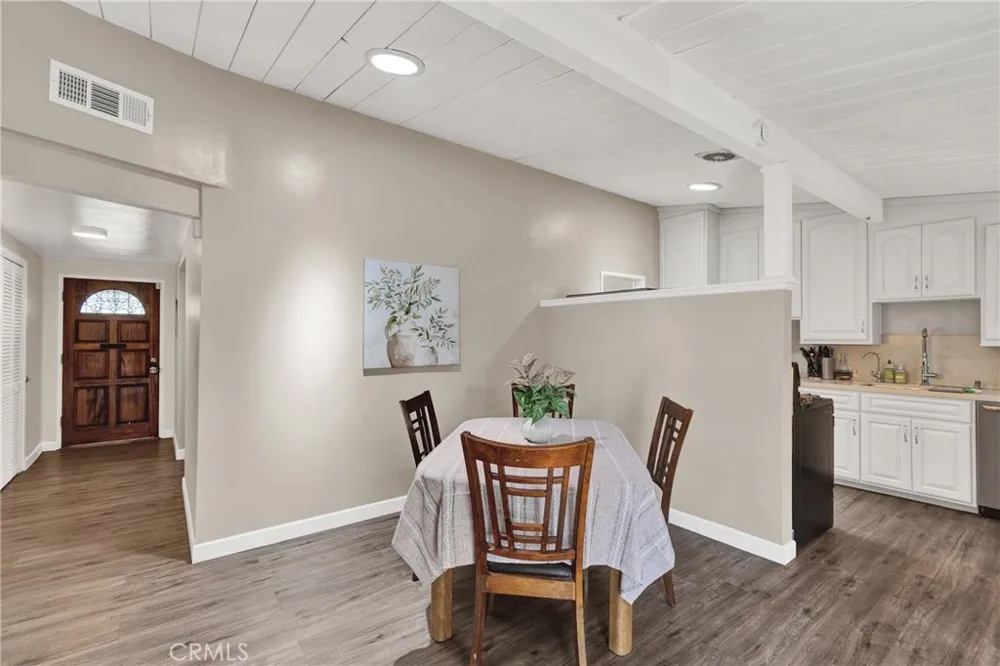 7252 Lynalan Whittier, CA 90606