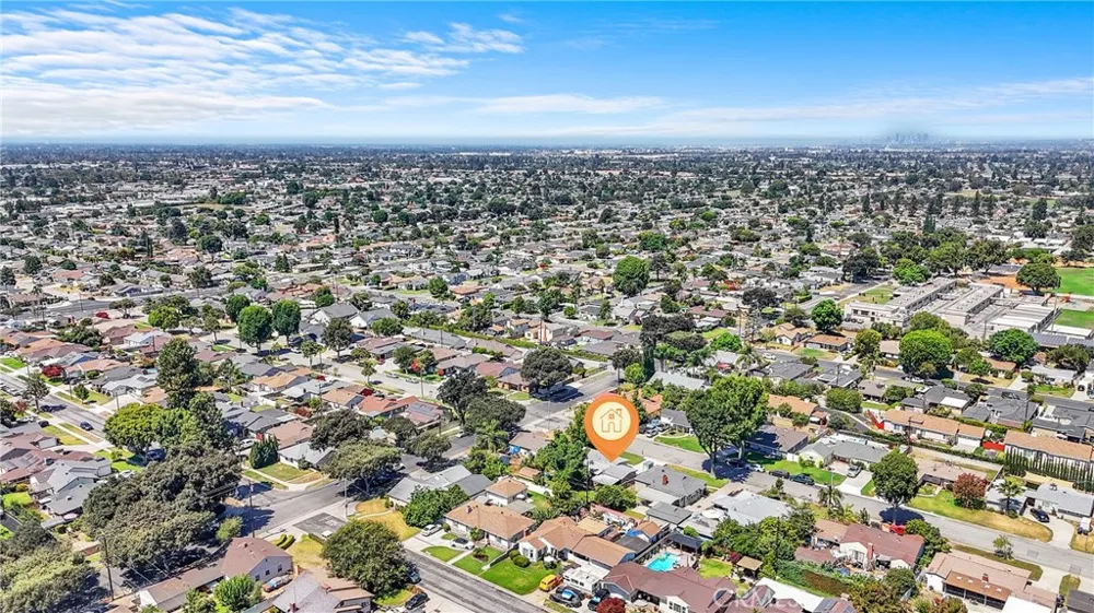 7252 Lynalan Whittier, CA 90606