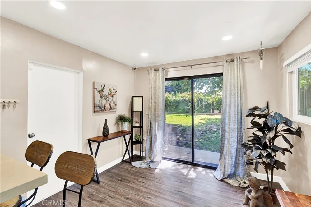 7252 Lynalan Whittier, CA 90606