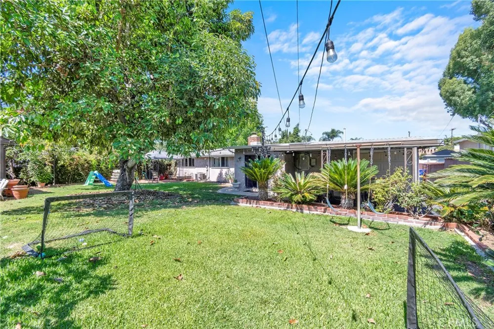 7252 Lynalan Whittier, CA 90606