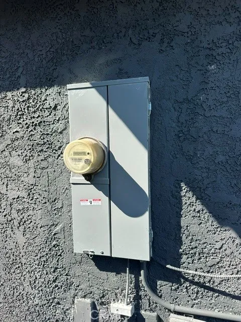 705 Matthisen Circle Compton, CA 90220