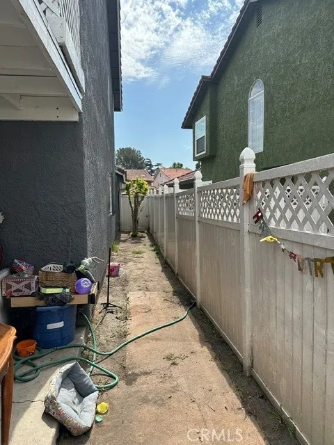 705 Matthisen Circle Compton, CA 90220
