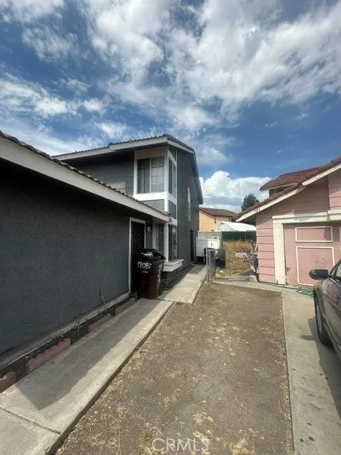 705 Matthisen Circle Compton, CA 90220