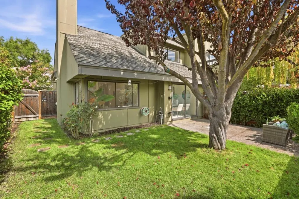 670 San Antonio Road #28 Palo Alto, CA 94306