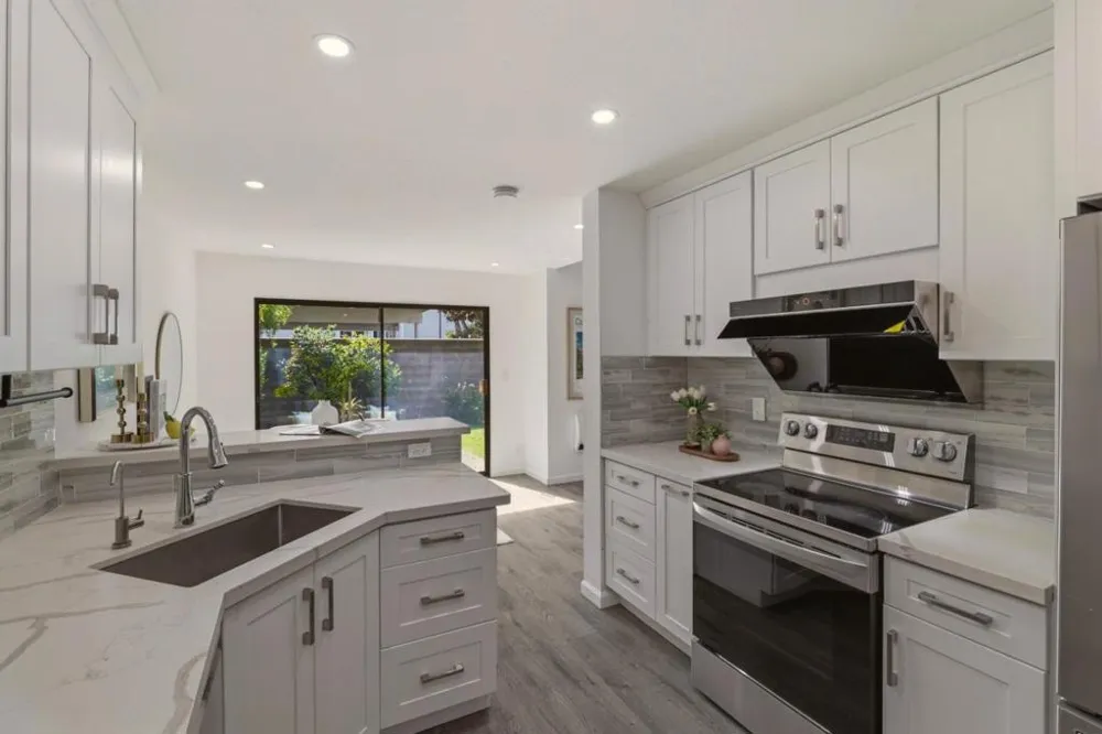 670 San Antonio Road #28 Palo Alto, CA 94306