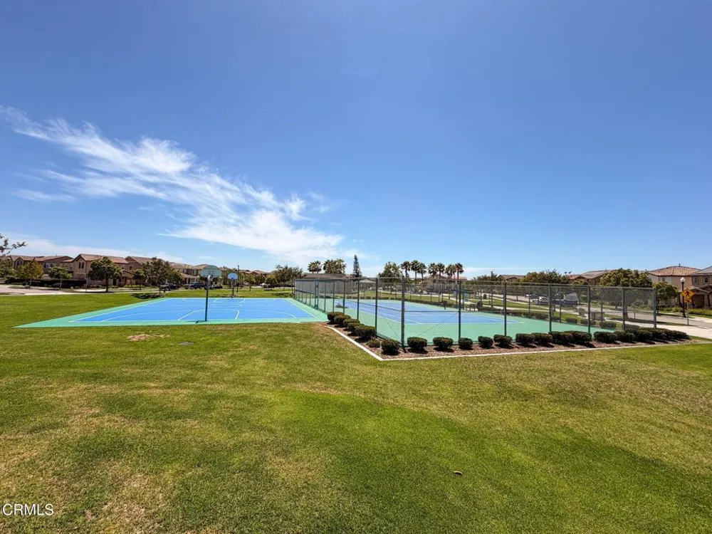 573 Xanadu Way Oxnard, CA 93036