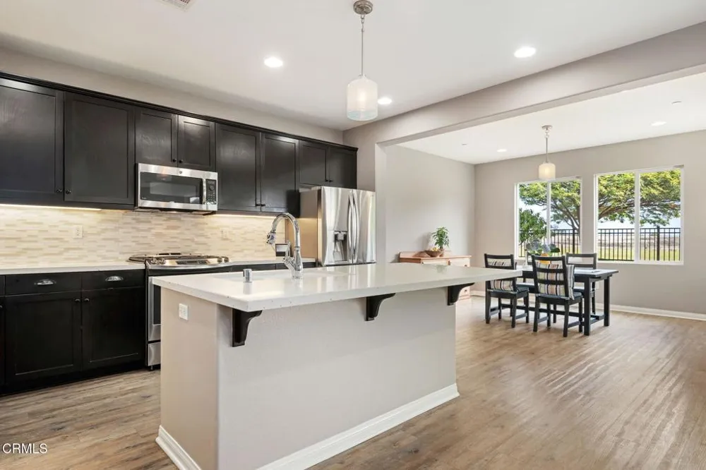 573 Xanadu Way Oxnard, CA 93036