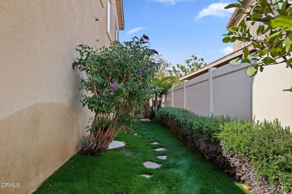 573 Xanadu Way Oxnard, CA 93036