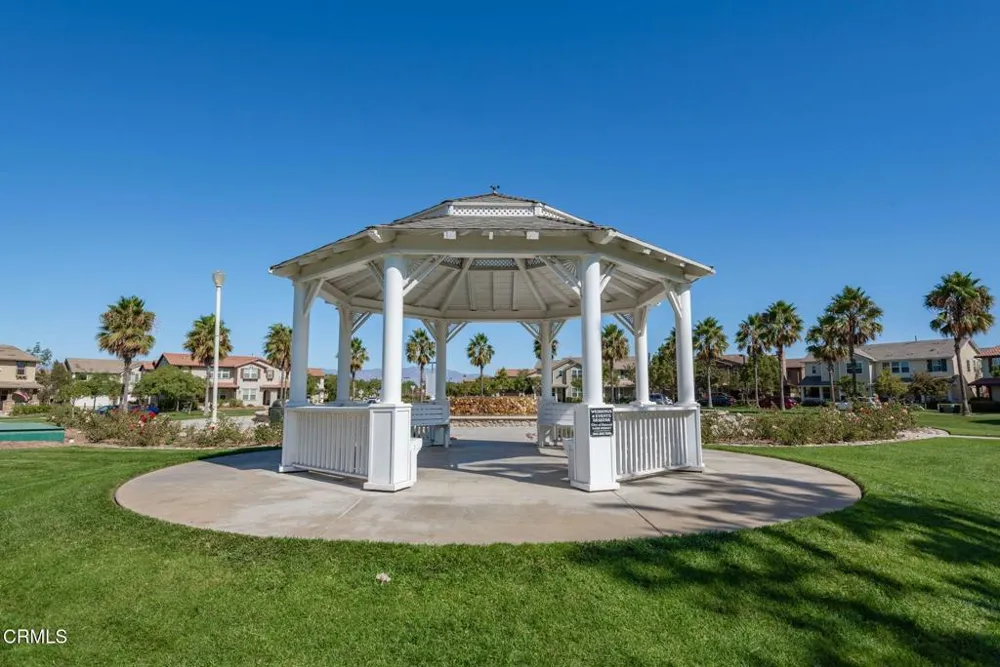 573 Xanadu Way Oxnard, CA 93036