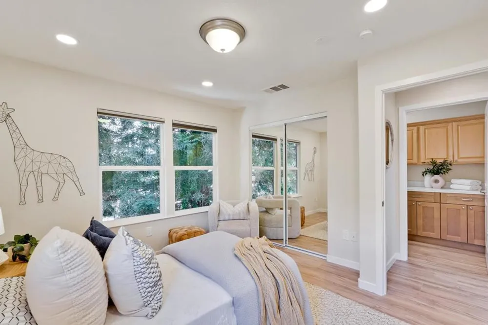 274 Skyview Court Mountain View, CA 94043